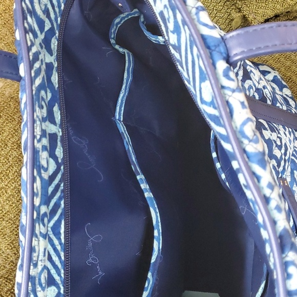 Vera Bradley Purse - Picture 4 of 7